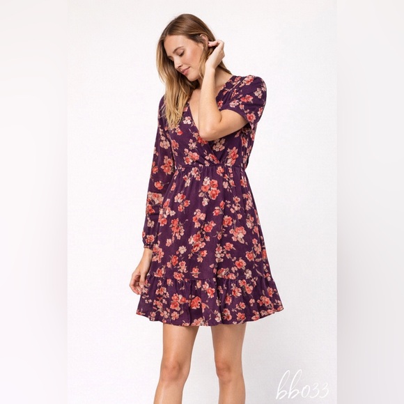 Skies Are Blue Dresses & Skirts - Skies Are Blue Floral Midi Dress• Navy and Red l Sz. M